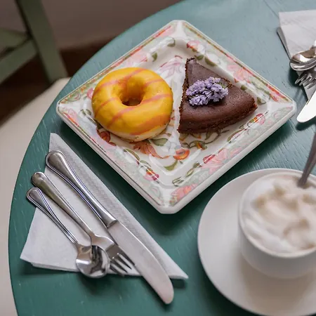 Casa Pertosa Bed & Breakfast